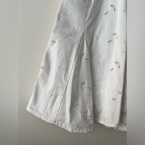 Betsey Johnson New York Vintage White Eyelet Skirt - Picture 4 of 8